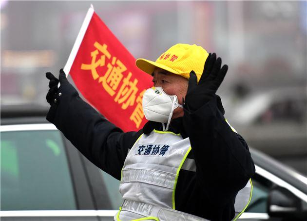 重磅！鄭州將取締馬路停車場(chǎng) 人行道禁設(shè)停泊位